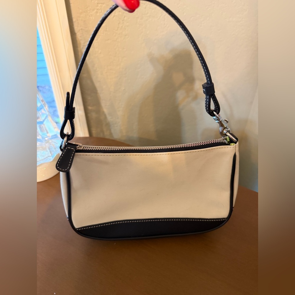 Coach Vintage Y2K Cream and Black Women's Handbag- SAMPLE